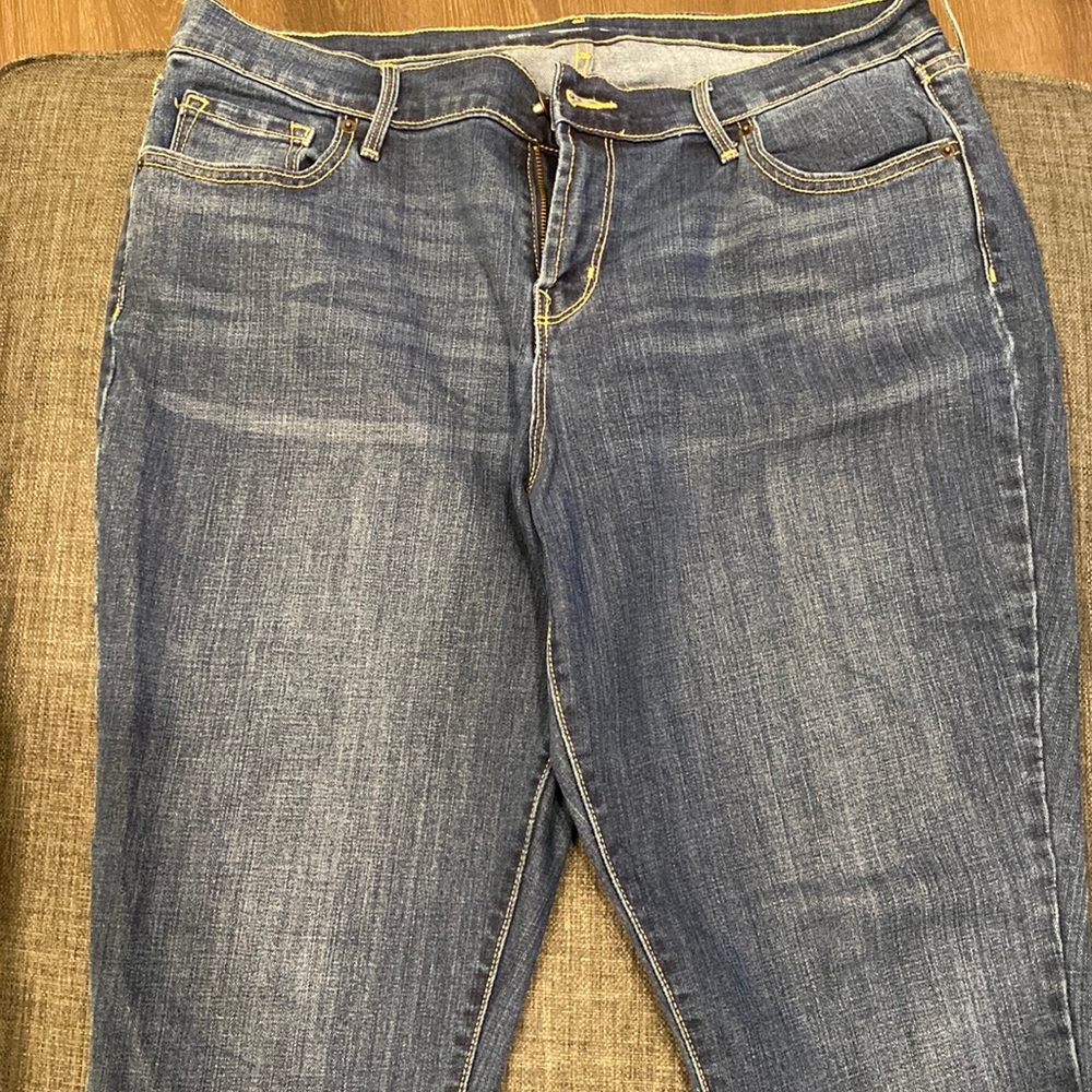 Like New, Skinny Jeans (Sz 14)